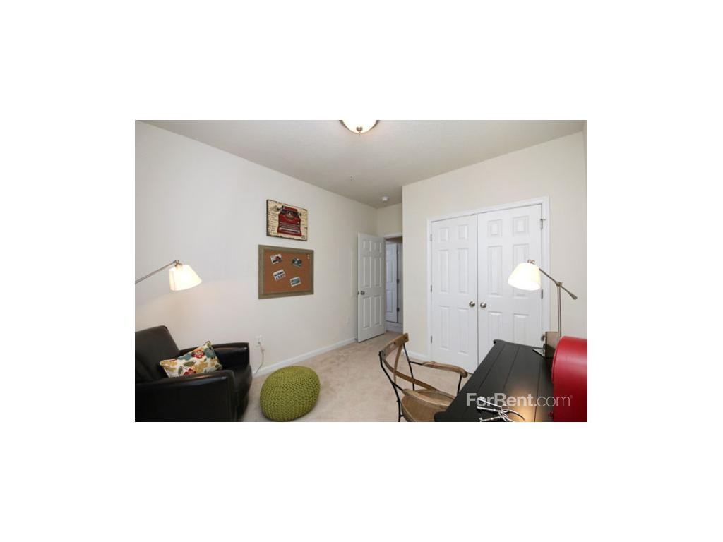 Rivermont Crossing Apartments and Townhomes 1530 Rivertree Drive