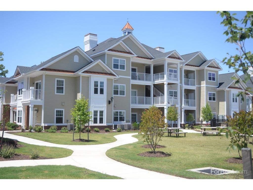 Fenwyck Manor at Blenheim Luxury Apartments & Townhomes 1805 Kerwyck