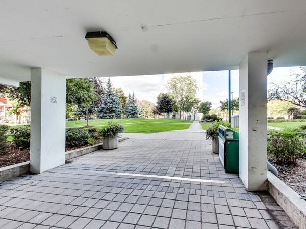 730 Dovercourt Road, 323 & 357 Rusholme Road Apartments 730 Dovercourt Rd, Toronto, ON M6H 2W9