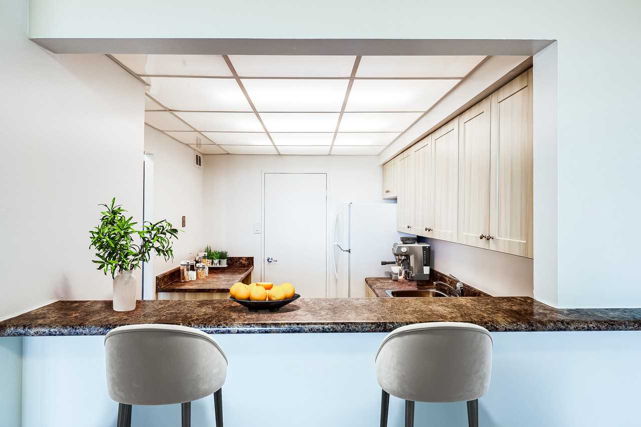 Brampton Towers Apartments 85 Charolais Blvd, Brampton, ON L6Y 4E5 Zumper