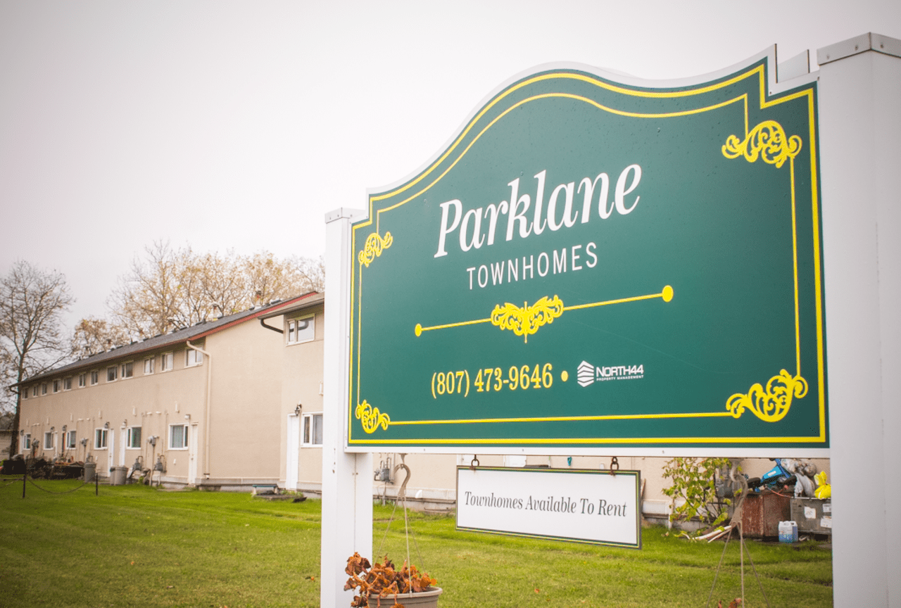 Parklane Townhomes Apartments 930 Neebing Ave, Thunder Bay, ON P7E