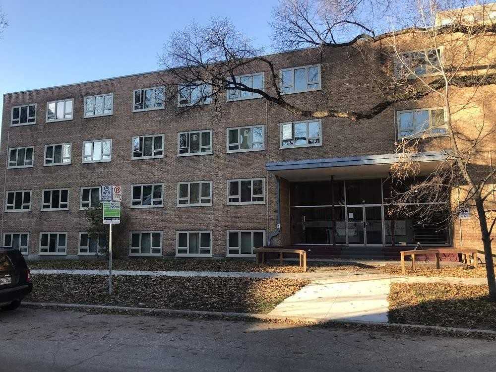 50 Carlton Apartments in Downtown Winnipeg, Winnipeg, MB R3C 1N9 Zumper
