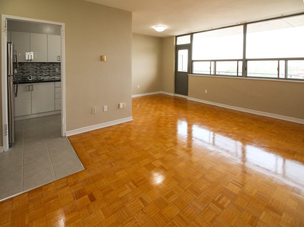 Imperial Towers 90 Tyndall Apartments 90 Tyndall Ave, Toronto, ON