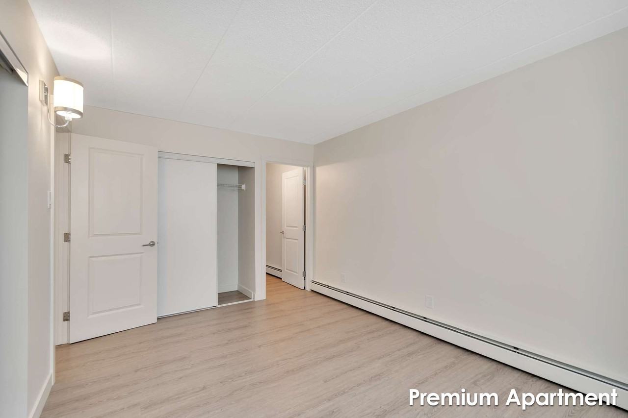 Qu'appelle Village I & II Apartments 41 2241 Munroe Pl. 22, Regina