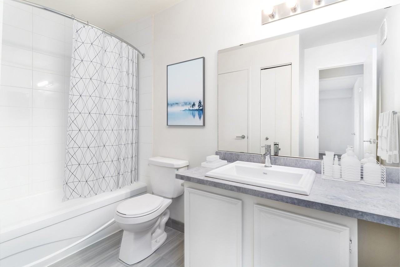 Tamarack East & West Apartments 3741 16a Ave Nw, Edmonton, AB T6L 3M1