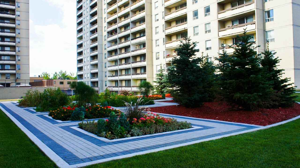 Courts of St. James Apartments 200/234 Ronald St 200, Winnipeg, MB R3J None Zumper