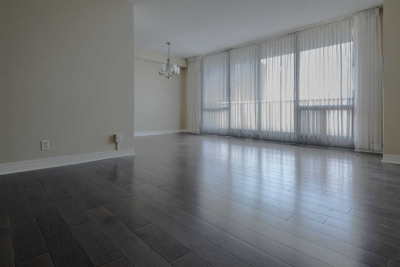 The Cross Winds Apartments 641 Bathgate Dr, Ottawa, ON K1K 3Y3 Zumper