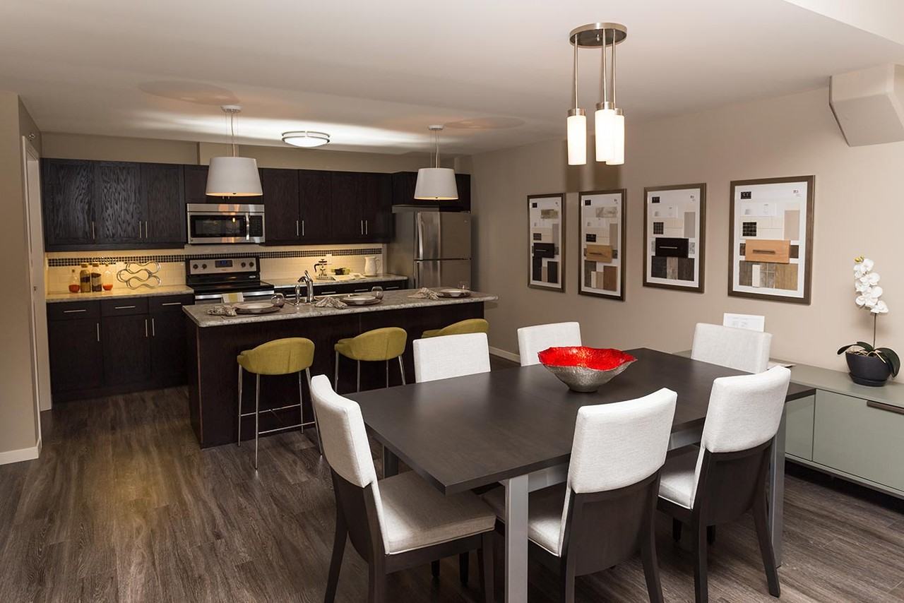 Heritage Landing Apartments 300 Assiniboine Ave, Winnipeg, MB R3C 0T1