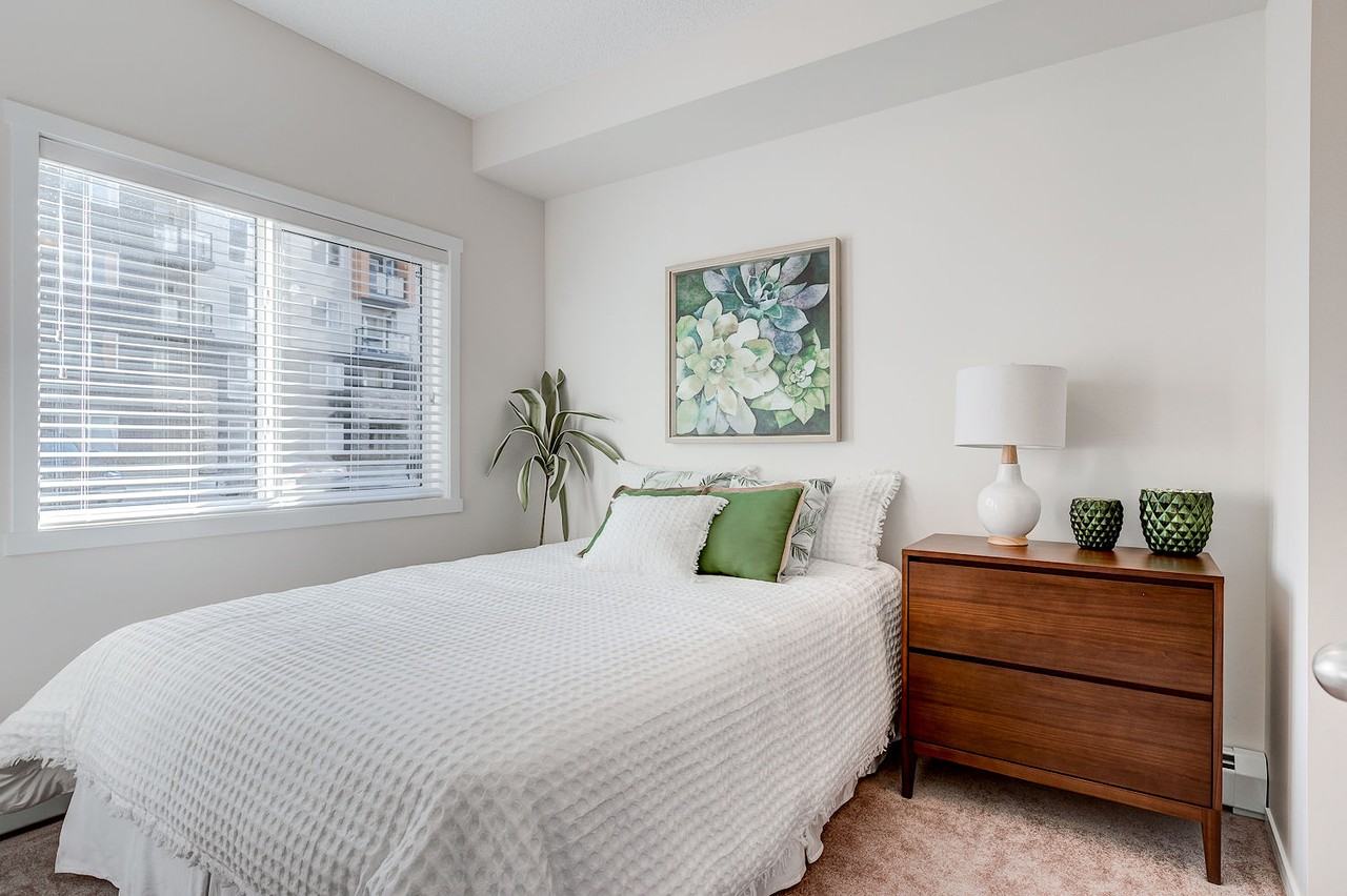 Cachet at Heritage Valley Apartments 3503 James Mowatt Trail Sw, Edmonton, AB T6W 3N4 Zumper