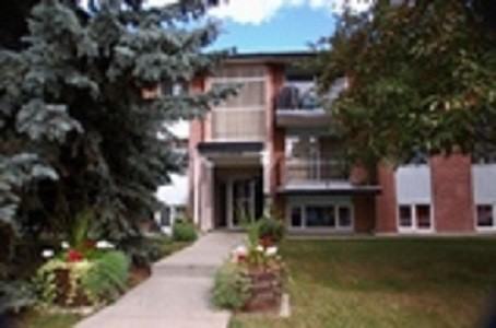 Capital Court Apartments 11510 40 Ave Nw, Edmonton, AB T6J 0R6 Zumper