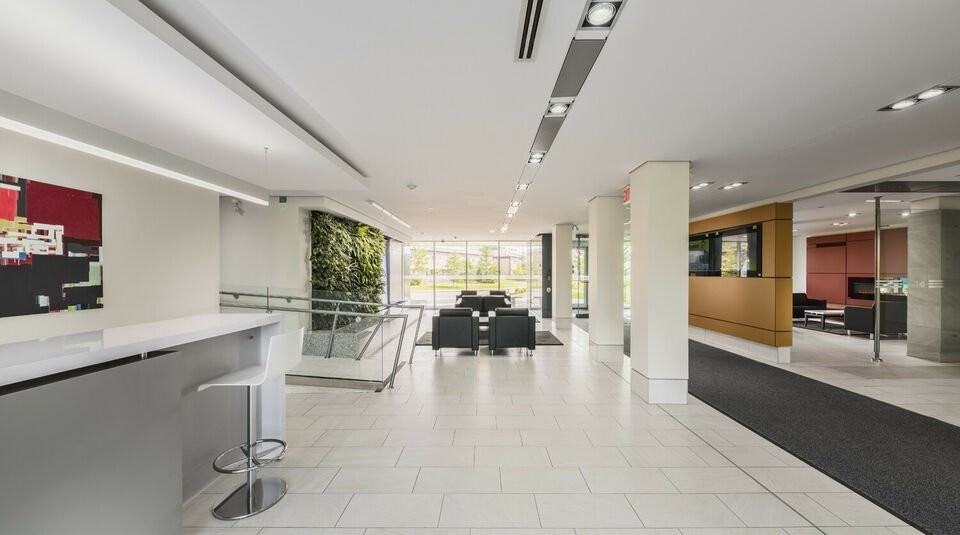 The Cobalt Apartments 90 Woodridge Cres, Ottawa, ON K2B 7T1 Zumper