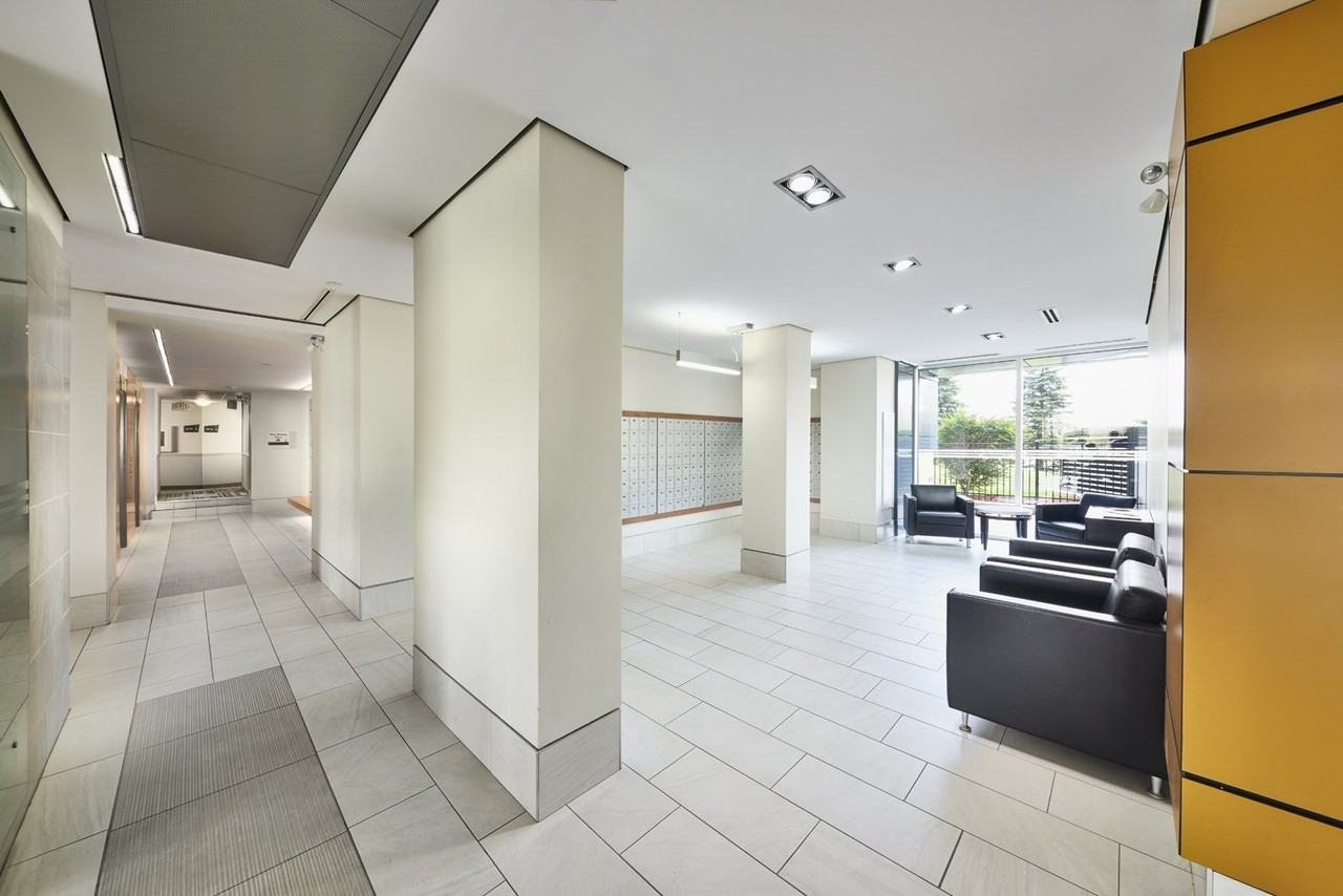 The Cobalt Apartments 90 Woodridge Cres, Ottawa, ON K2B 7T1 Zumper