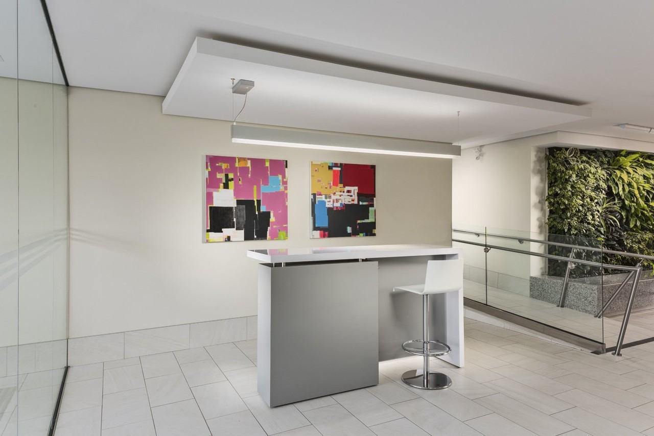 The Cobalt Apartments 90 Woodridge Cres, Ottawa, ON K2B 7T1 Zumper