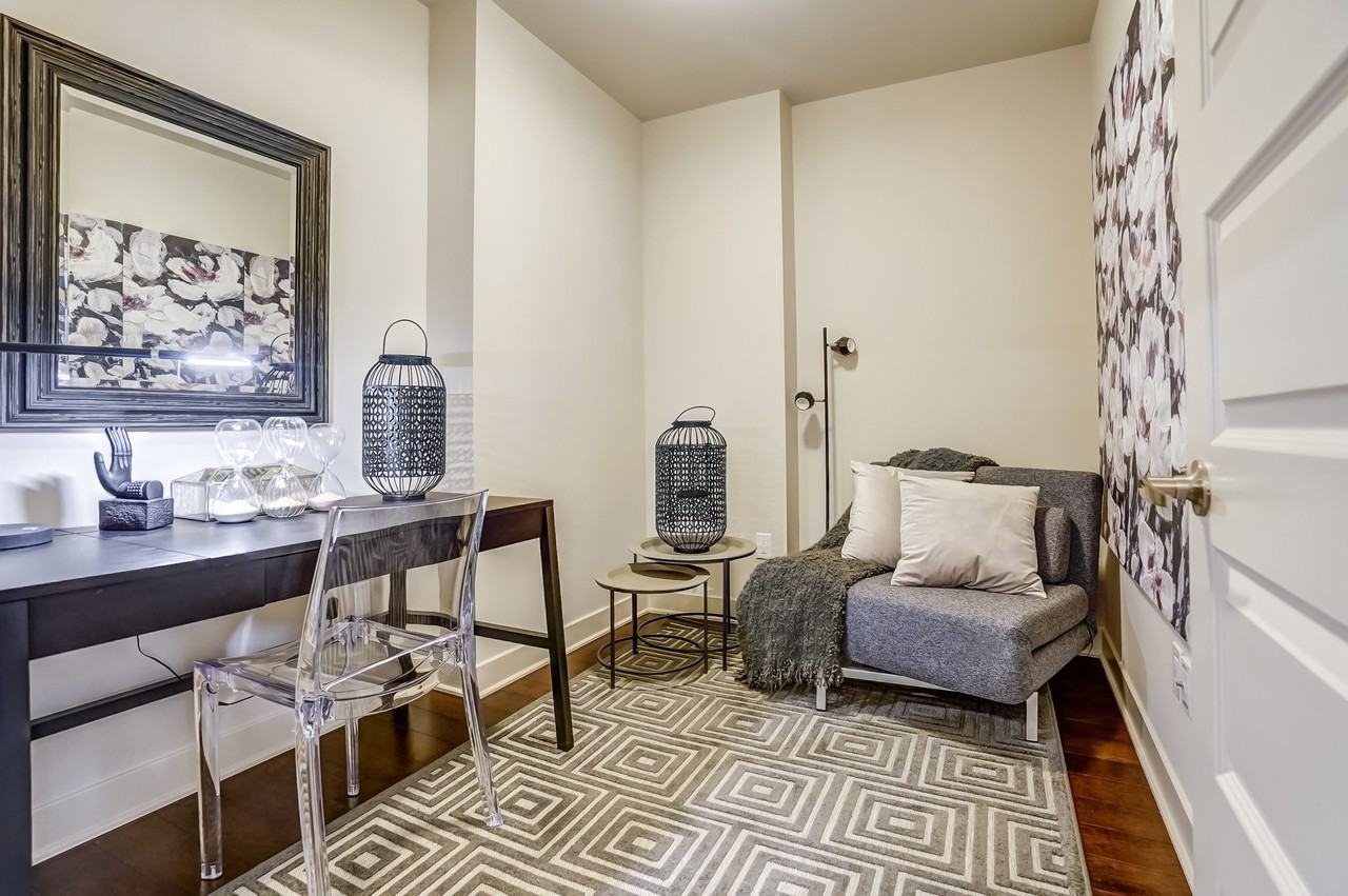 460 StLaurent by Brigil Apartments 460 St. Laurent Blvd, Ottawa, ON K1K 4Z2 Zumper