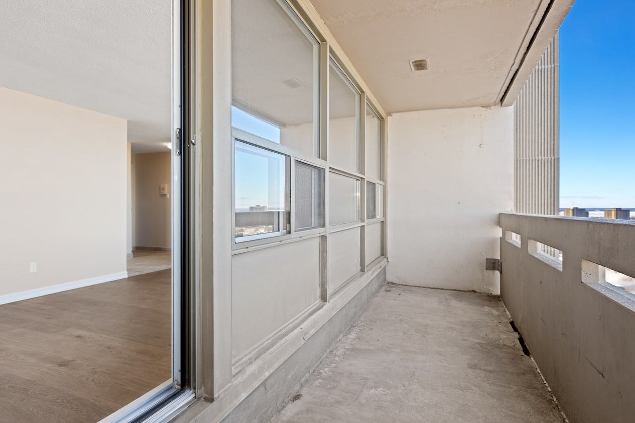 Bromley Square Apartments 2001 Carling Ave, Ottawa, ON K2A 3W5 Zumper