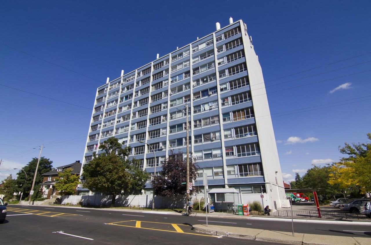 Colonel By Towers Apartments 315 Holmwood Ave, Ottawa, ON K1S 2R2