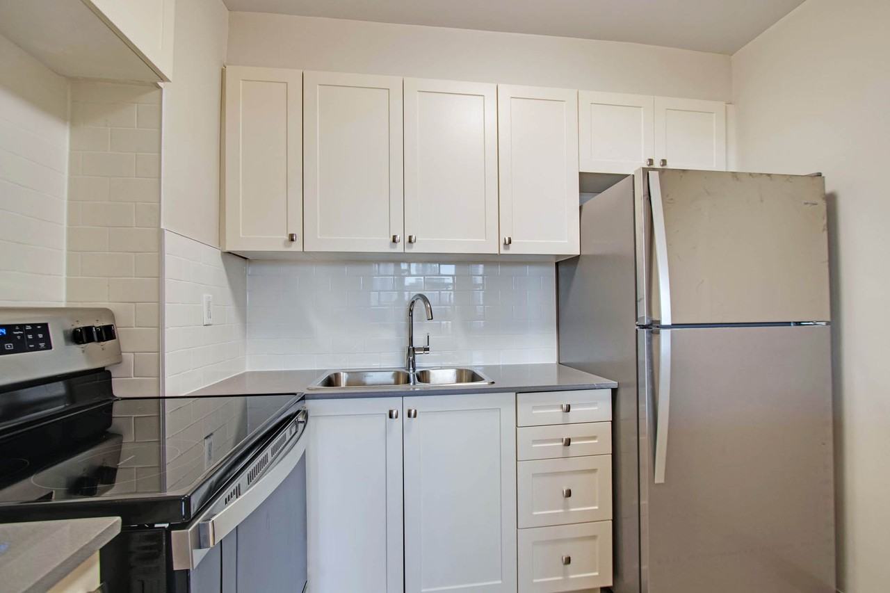 Godstone Place Apartments 30 Godstone Rd, Toronto, ON M2J 3C6 Zumper