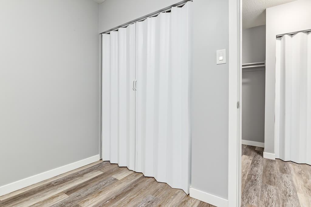 Linda Manor Apartments 11037 83 St Nw, Edmonton, AB T5H 1M4 Zumper