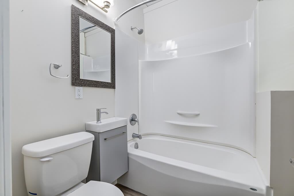 Linden Manor Apartments 2024 14th Ave, Regina, SK S4P 0X5 Zumper