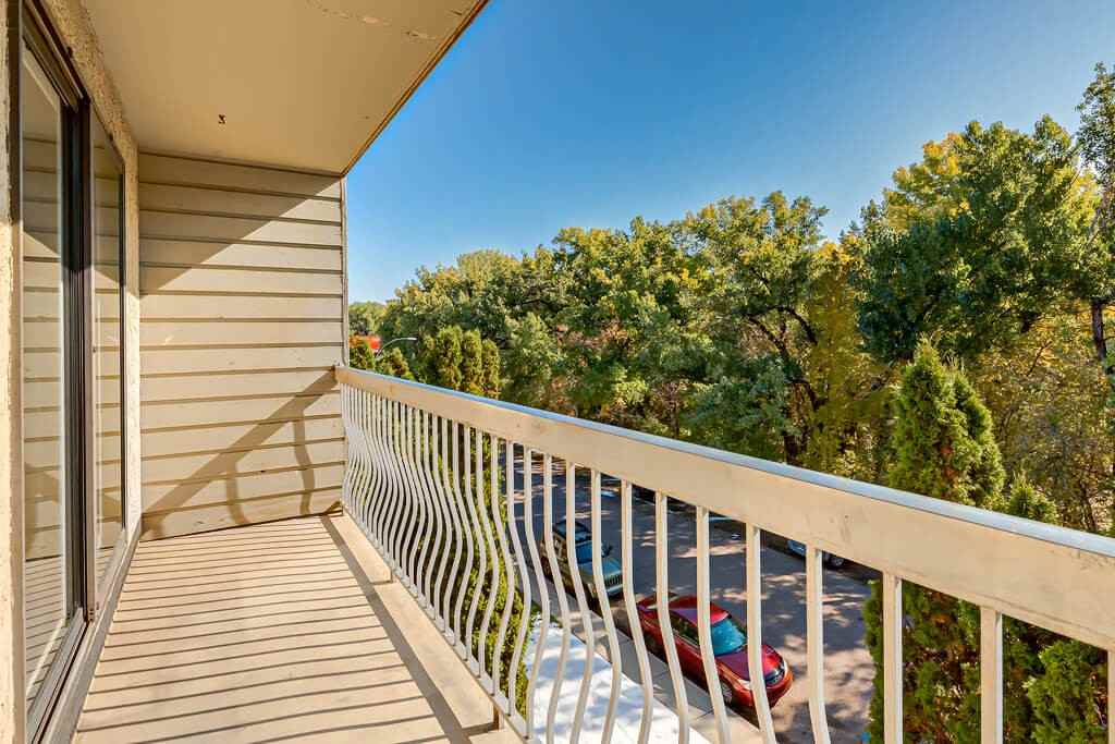 Findlay Place Apartments 220 1 St Ne, Medicine Hat, AB T1A 5K5 Zumper