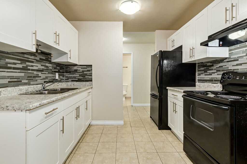 Stacy Manor Apartments 10750 116 St Nw, Edmonton, AB T5H 3M2 Zumper