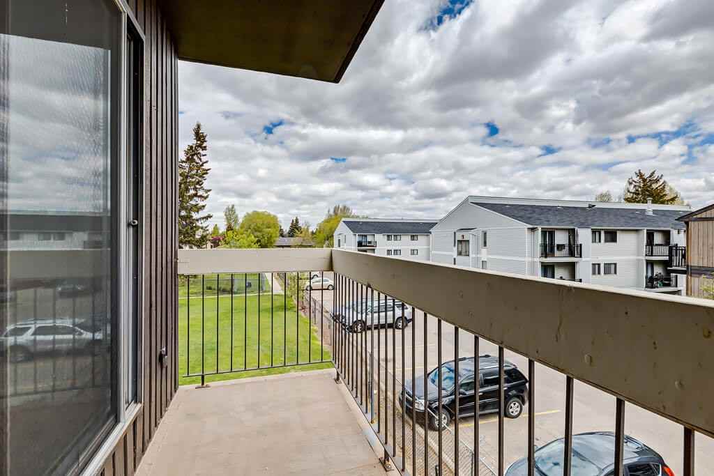 Kenwood Manor Apartments 242 Pinehouse Dr, Saskatoon, SK S7K 4X2 Zumper