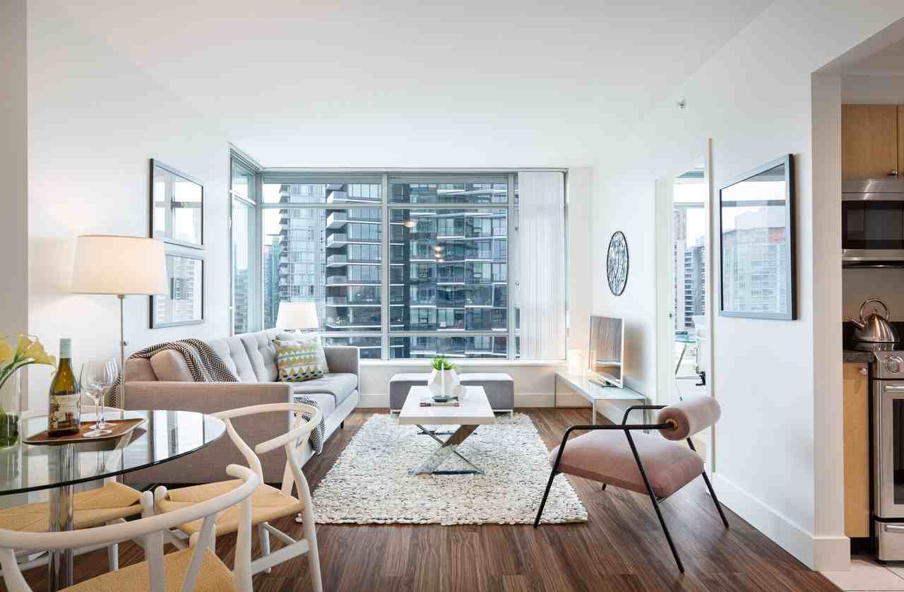 Bayshore Outlook Apartments 699 Cardero St, Vancouver, BC V6G 3H7