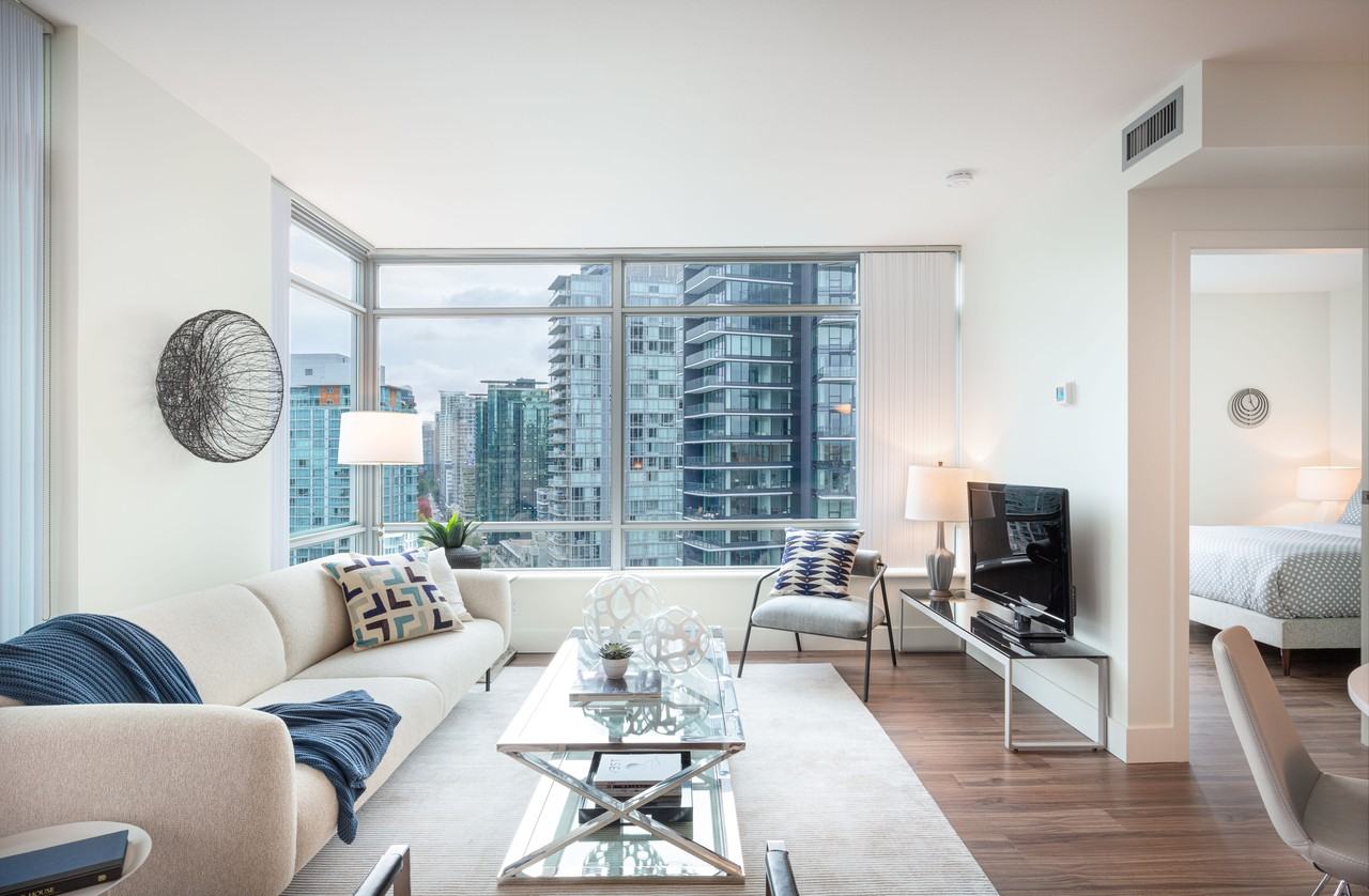 Bayshore Outlook Apartments 699 Cardero St, Vancouver, BC V6G 3H7