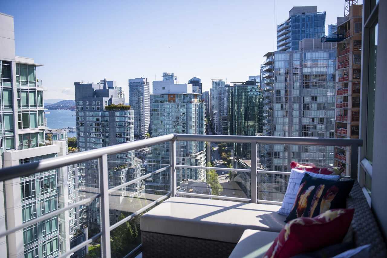 Bayshore Outlook Apartments 699 Cardero St, Vancouver, BC V6G 3H7