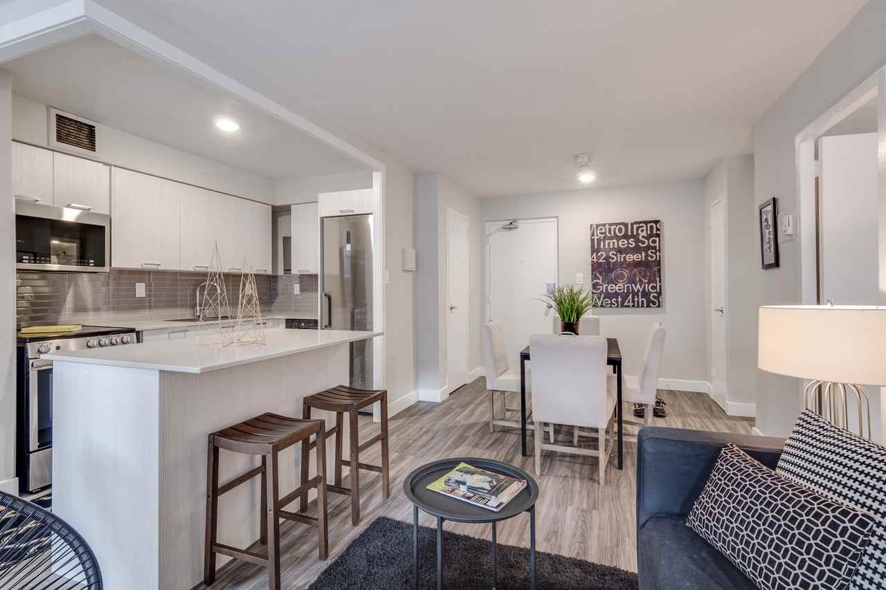 41 Dundonald Street Apartments 41 Dundonald St, Toronto, ON M4Y 1K6