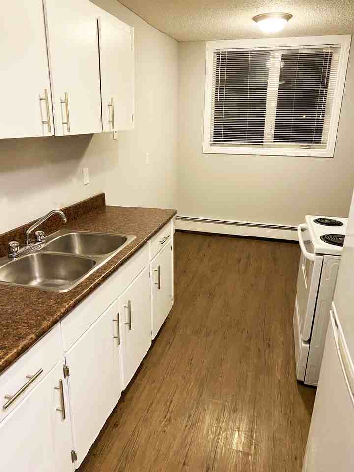 6 Nixon Apartments in Downtown Fort McMurray, Wood Buffalo, AB T9H 3N1