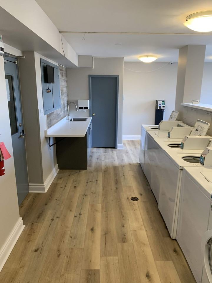 468 Ottawa Street North, Hamilton Apartments 468 Ottawa St N