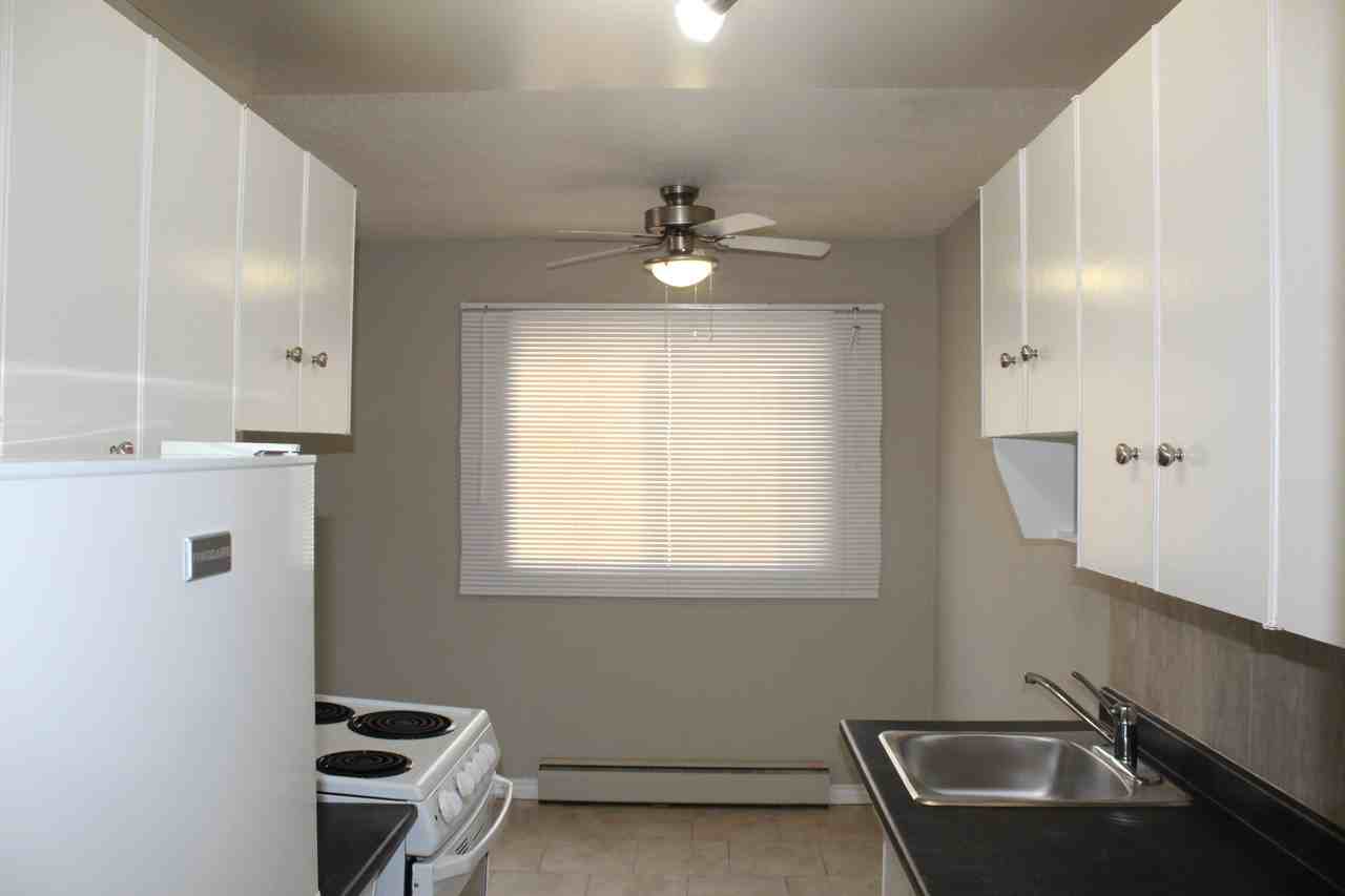 Confederation Place Apartments 15216 100 Ave Nw, Edmonton, AB T5P 0K4