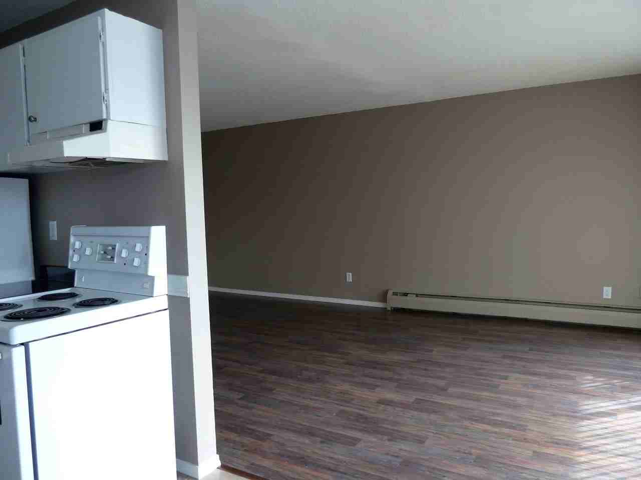 Greenwood Gardens Apartments 14831 104 Ave, Surrey, BC V3R 1M5 Zumper