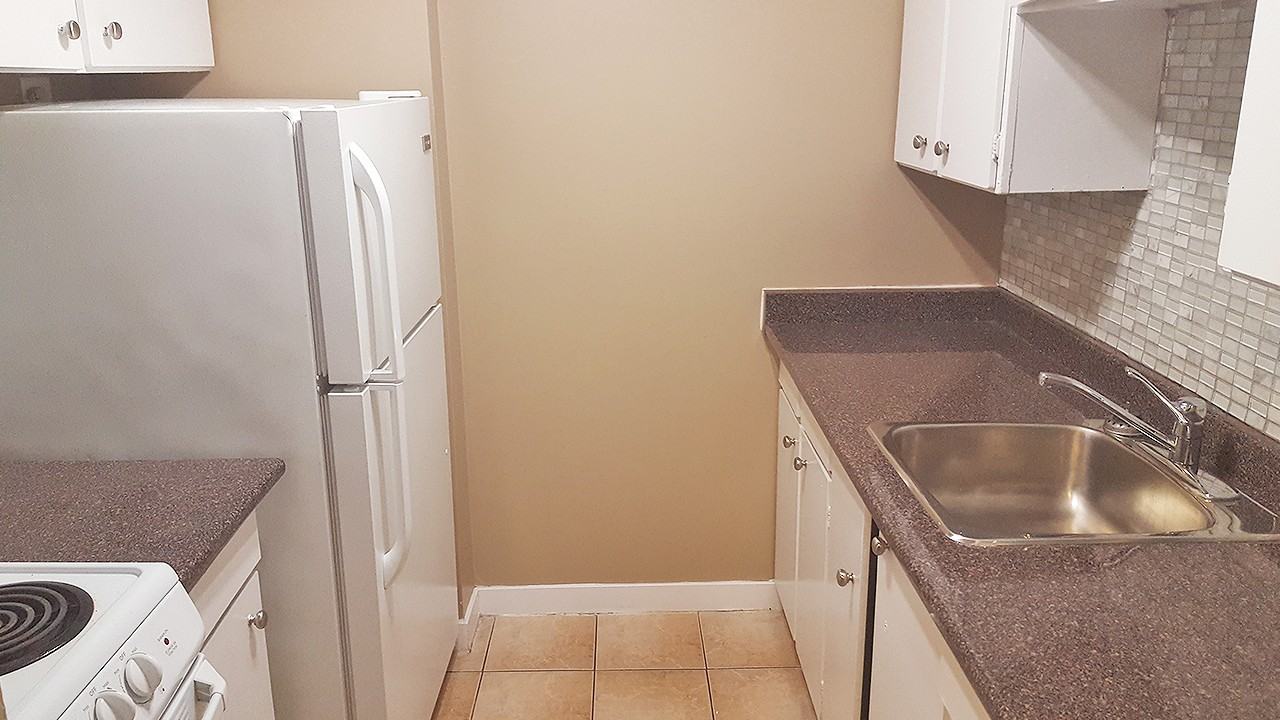 Mainstreet Estates Apartments 10736 150 St, Surrey, BC V3R 4C5 Zumper