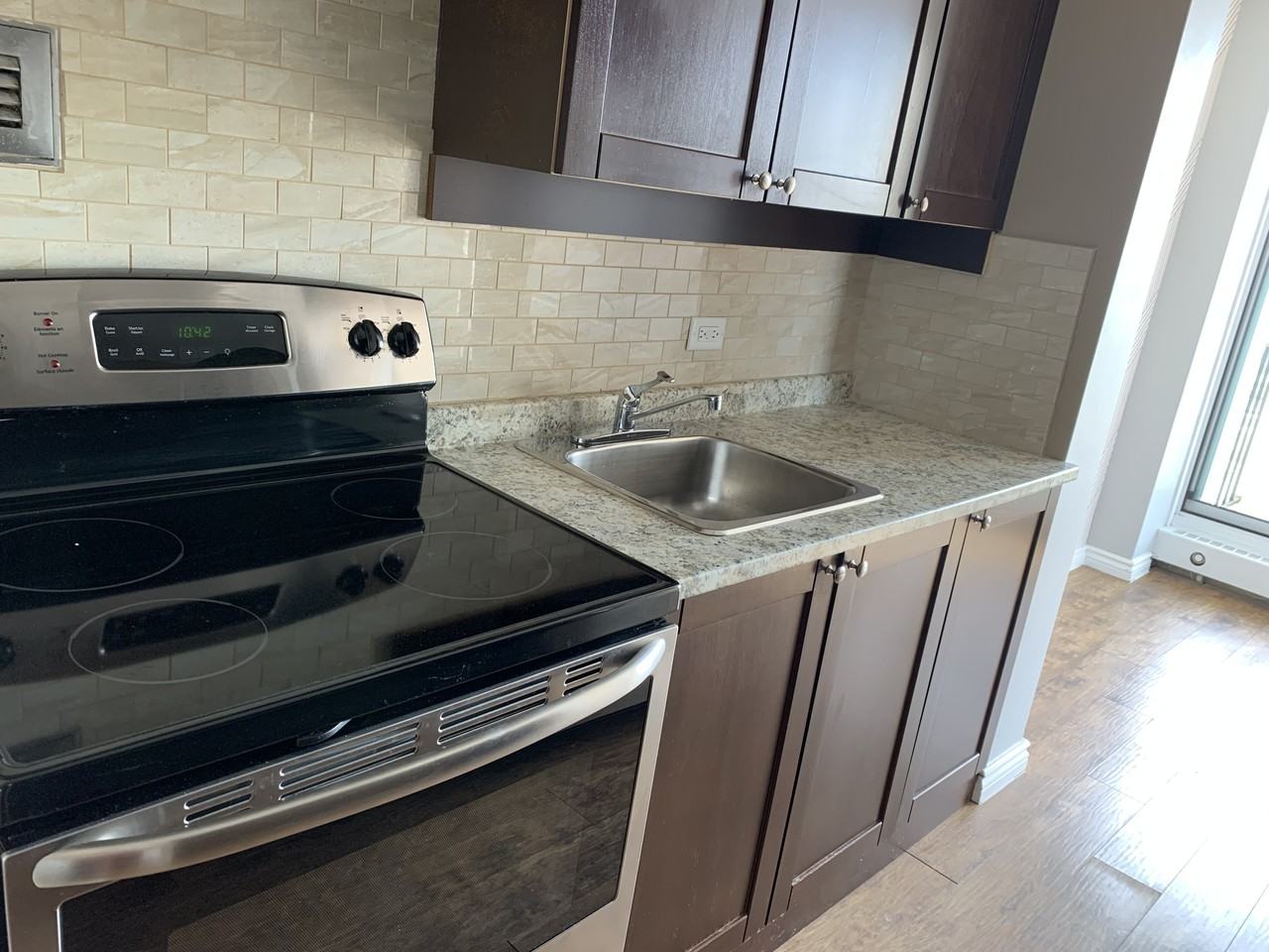 Crestview Towers Apartments 9816 112 St Nw, Edmonton, AB T5K 1L5 Zumper