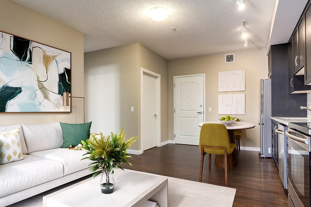 The Laurier Apartments 200 & 200 Quarry Villas Se 100, Calgary, AB