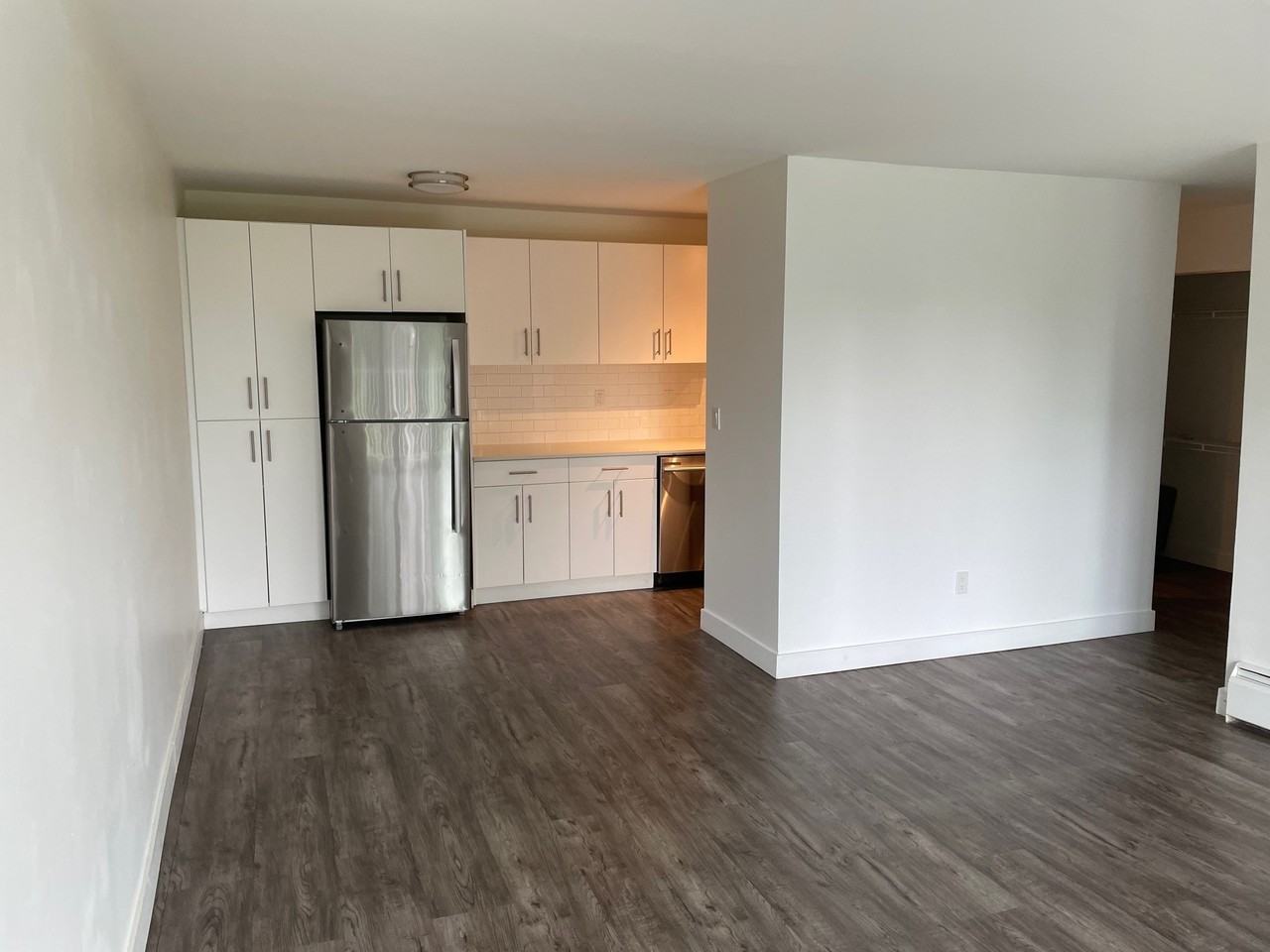 Bonnie Brae Apartments 1955 Western Dr, Port Coquitlam, BC V3C 2X5