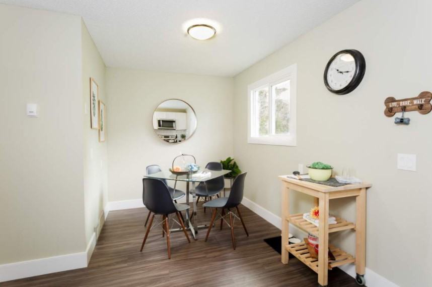 Calgary Falconridge Gardens Apartments 127 Falconridge Gdns Ne