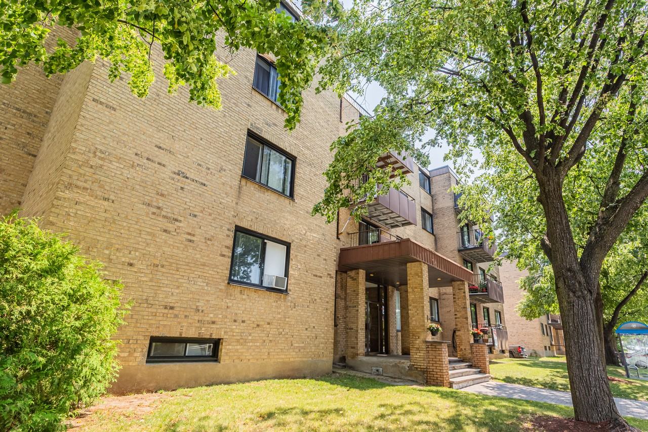 1225 AlexisNihon Apartments 1225 Boul AlexisNihon, SaintLaurent