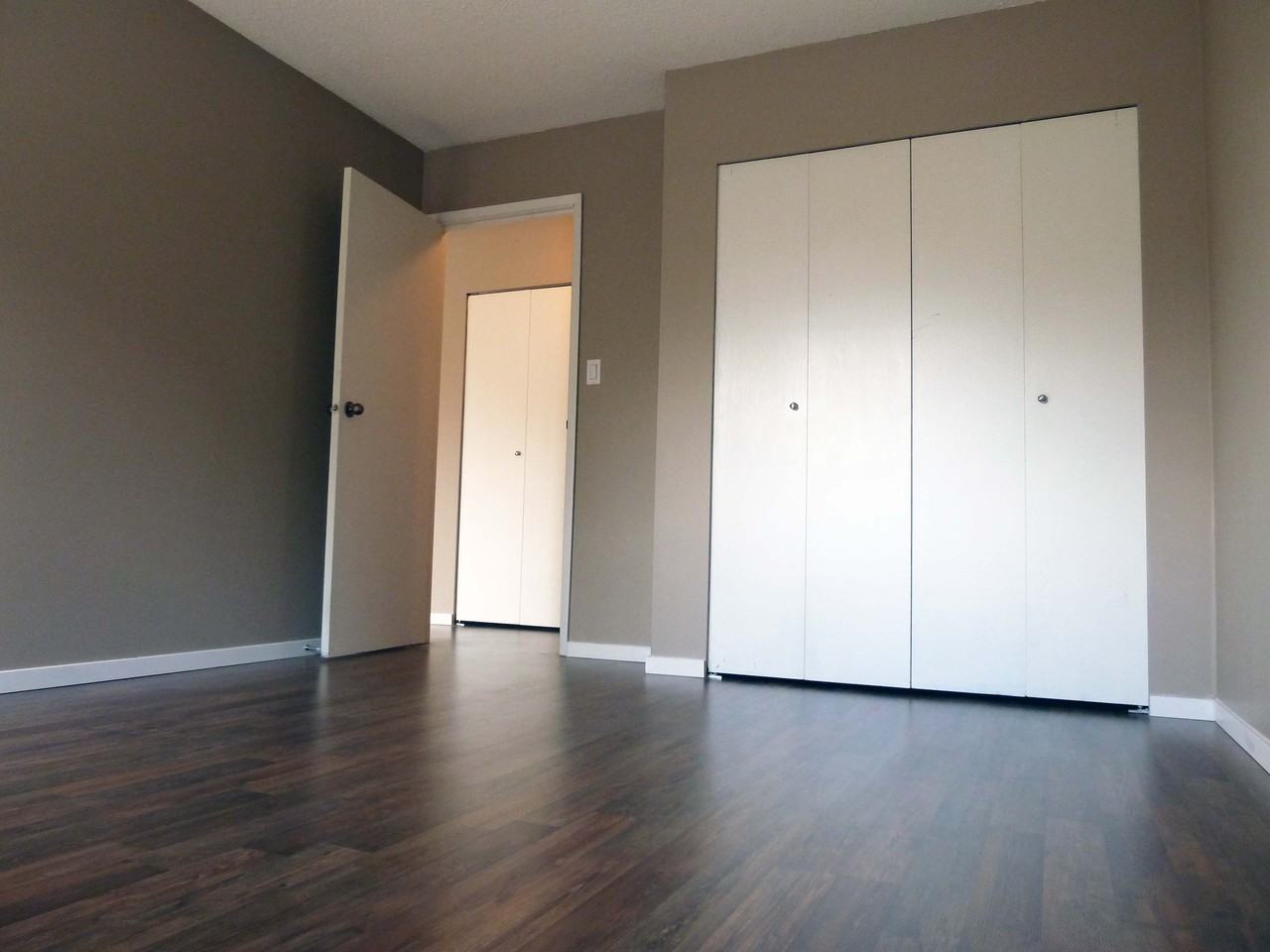 Hillside Terrace Apartments 2814 Pratt Cres, Abbotsford, BC V2S 4A7 Zumper