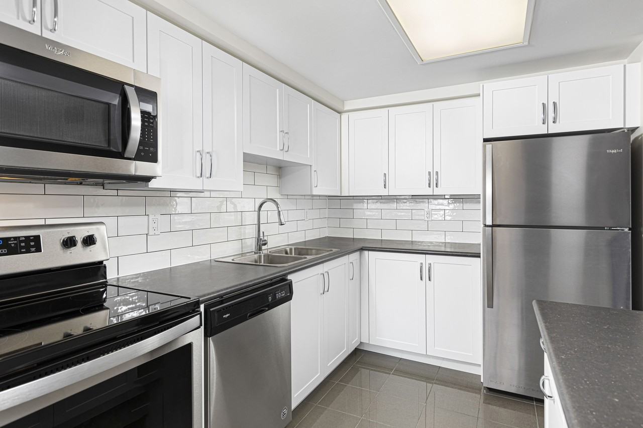 Simcoe Apartments 333 Simcoe St N Apt S, Oshawa, ON L1G 4T2 Zumper