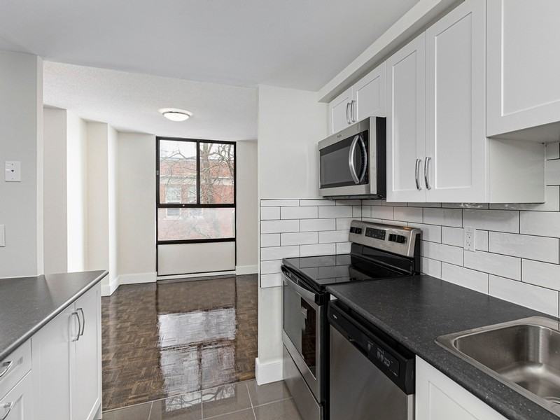 Simcoe Apartments 333 Simcoe St N Apt S, Oshawa, ON L1G 4T2 Zumper