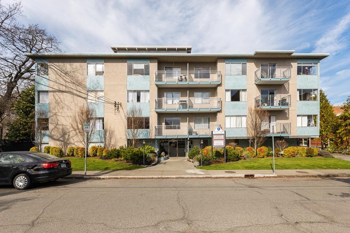 Viscount Manor Apartments 950 Rockland Ave, Victoria, BC V8V 3H4 Zumper