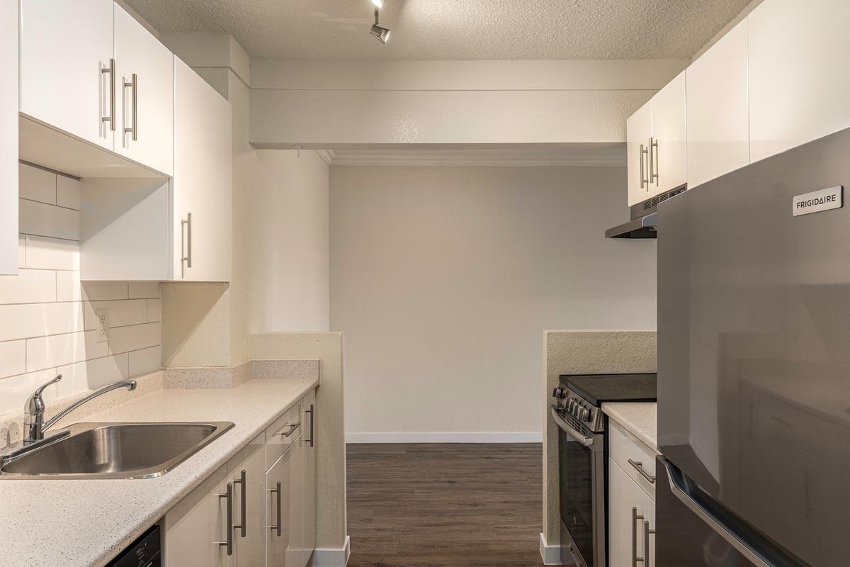 Highland Place Apartments 2600 Highland Blvd, Nanaimo, BC V9S 5G1 Zumper