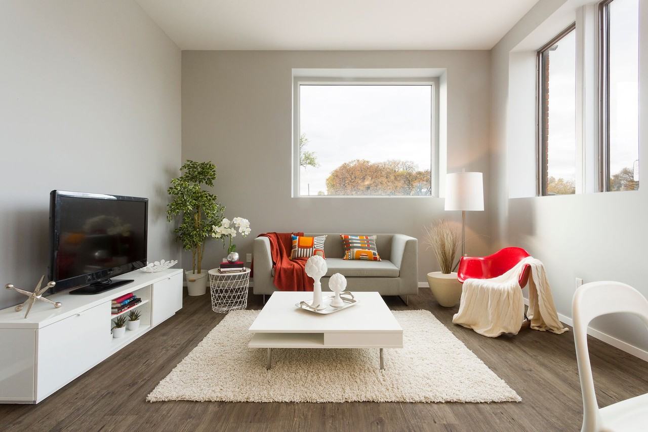 Elmwood Building Apartments 189 Henderson Hwy, Winnipeg, MB R2L 1L7 Zumper