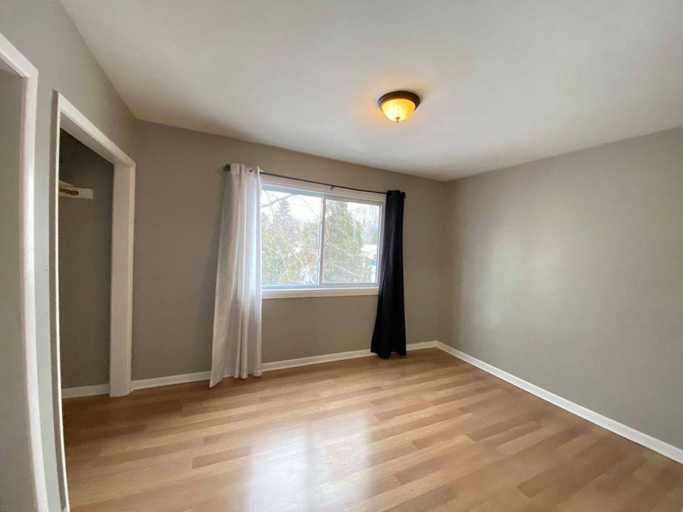 398 Rue Desautels Apartments in Central St. Boniface, Winnipeg, MB R2H