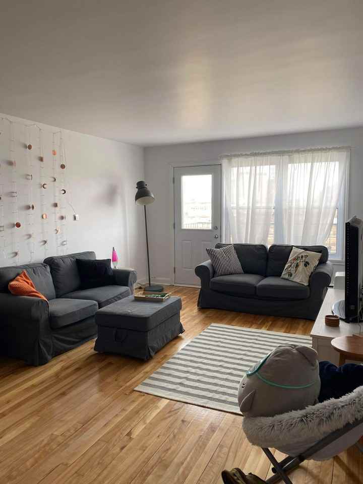 1 Rue Brown Apartments in SainteAnnDeBellevue, SainteAnnede