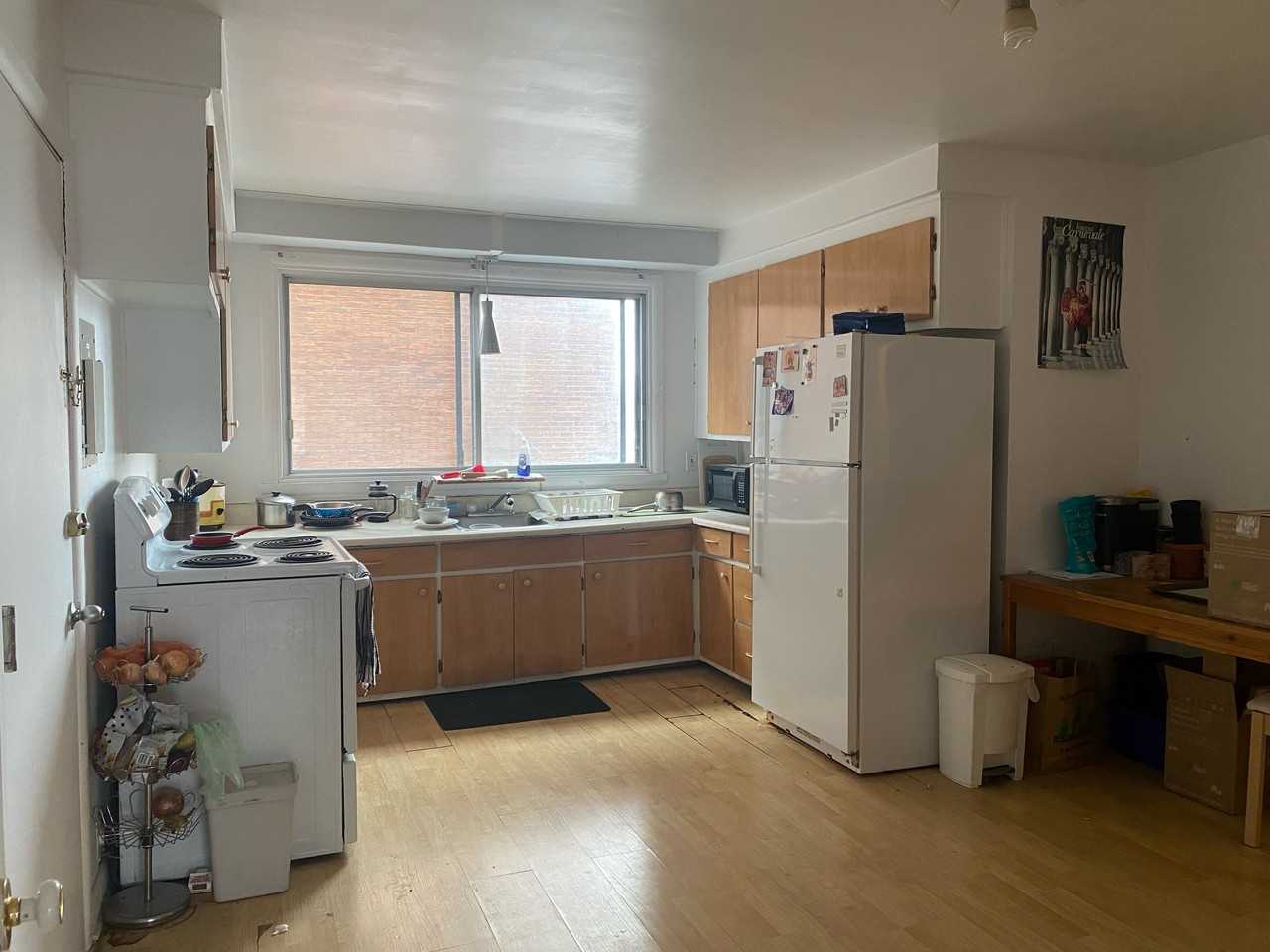 1 Rue Brown Apartments in SainteAnnDeBellevue, SainteAnnede