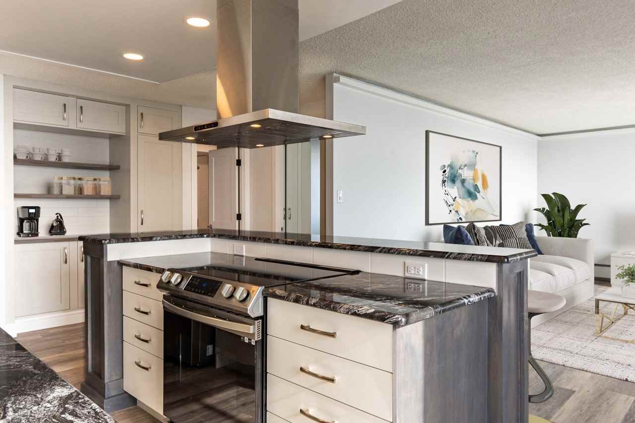 Signature Series at The Mayflower Apartments 11808 100 Ave Nw